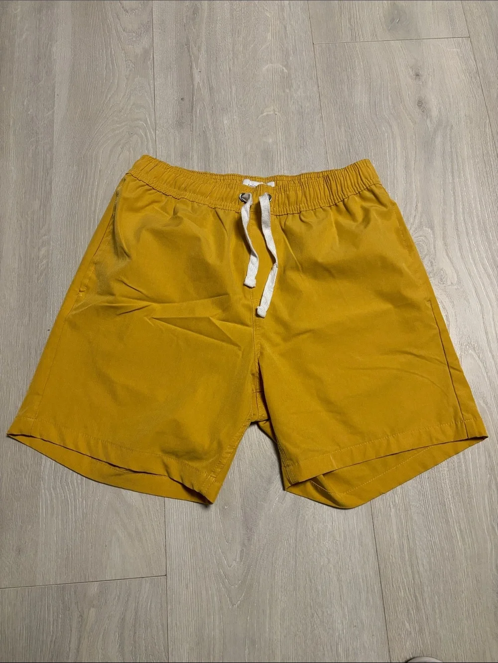 🔥BUNDLESALE Mens S Onia Mustard Yellow Drawstring Hybrid Shorts NWOT
